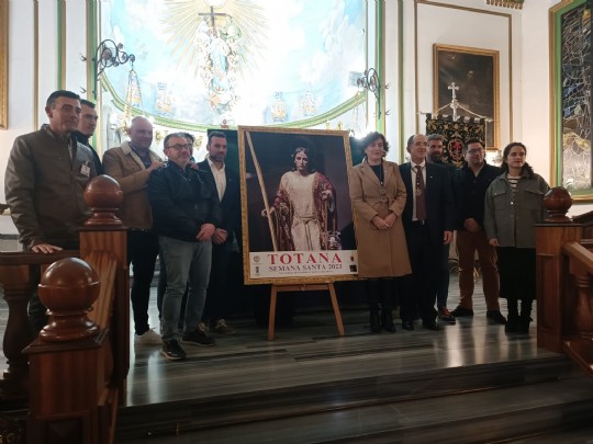 San Juan Evangelista anuncia la Semana Santa de Totana.