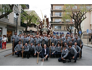 La Hermandad de San Juan Evangelista de Totana colabora con D`Genes