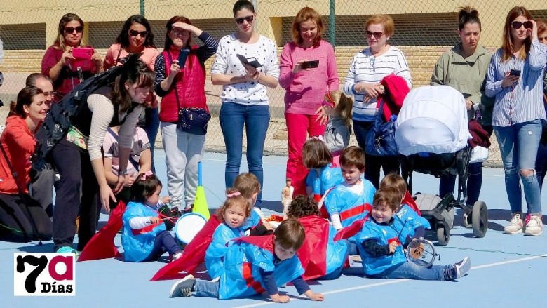 Los niños de Los Cerezos celebran su Encuentro