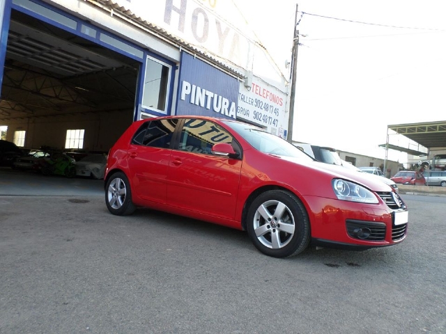 TRABAJO DE PINTURA PINTAR COCHE ENTERO