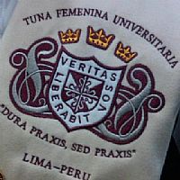 Escudo de la Beca de la Tuna Femenina Universitaria de la Universidad de San Martin de Porres. Lima (Perú)