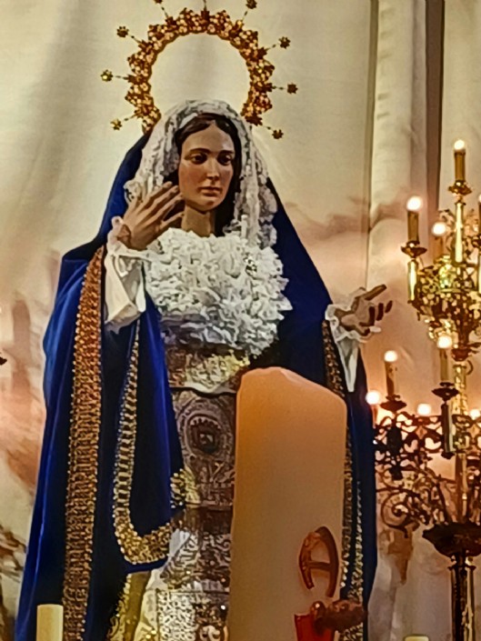 LA VIRGEN DEL GRUPO 