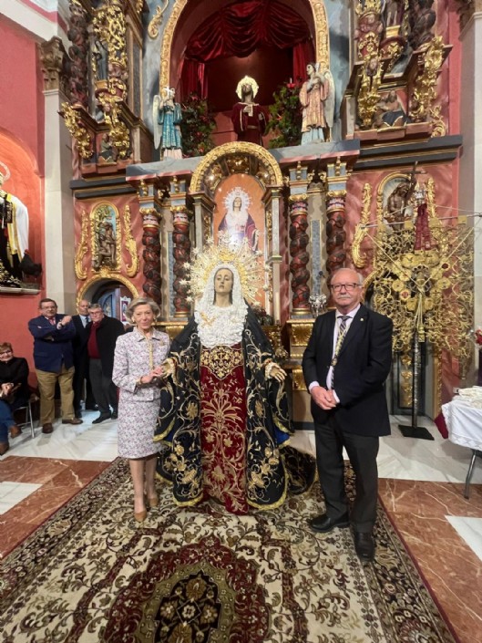 Vestida de la Stma. Virgen del Primer Dolor