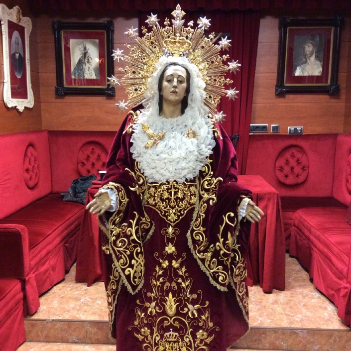 VESTIDA Y SALVE GRANDE