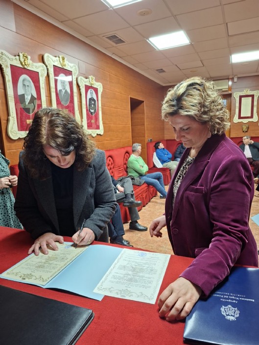 Donación de la Madrina de 2025 del Tercio 'Santísima Virgen del Primer Dolor'