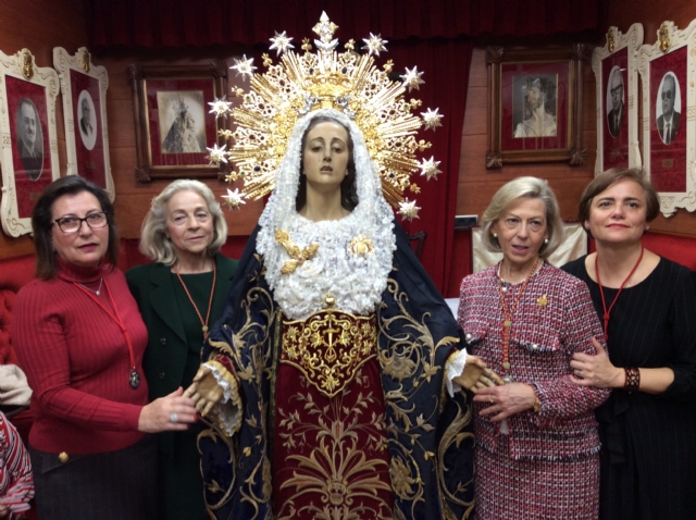 Vestida de la Santísima Virgen del Primer Dolor 2018