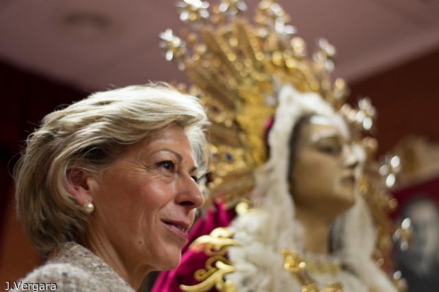 Dña. María de los Ángeles Valverde Ruiz - Nazarena Mayor 2025