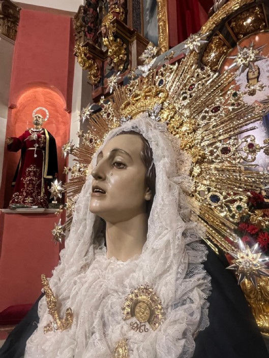 Vestida de la Stma. Virgen del Primer Dolor