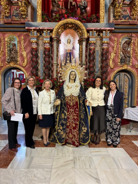 Vestida de la Stma. Virgen del Primer Dolor