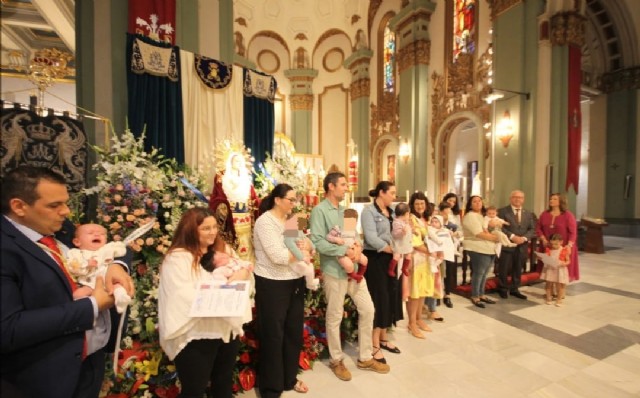 Presentación de los niños en el Besamano (2)