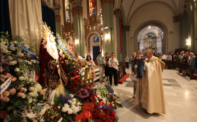 Presentación de los niños en el Besamano (2)