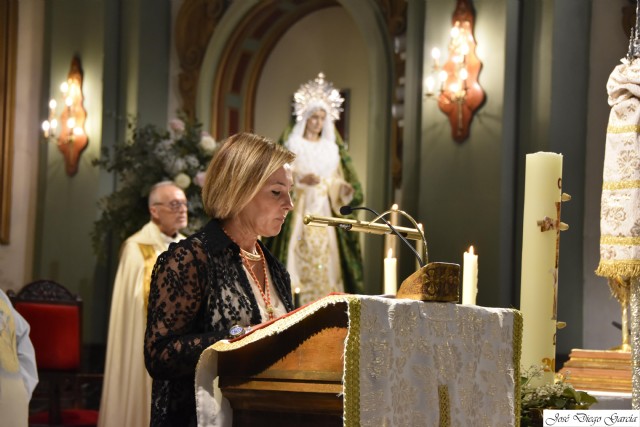 Besamano en honor a la Stma. Virgen del Primer Dolor Besamano en honor a la Stma. Virgen del Primer Dolor