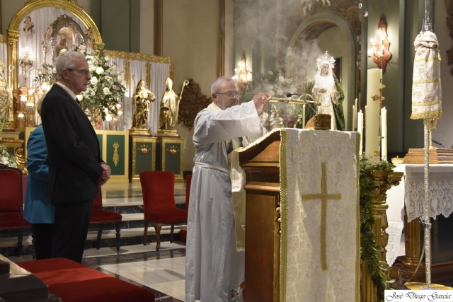 Besamano en honor a la Stma. Virgen del Primer Dolor Besamano en honor a la Stma. Virgen del Primer Dolor