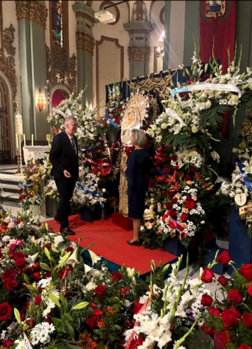 Acto de Besamano a la Stma. Virgen 
