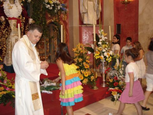 OFRENDA FLORAL DEL TERCIO INFANTIL.