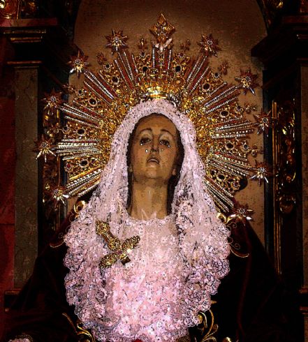 NUEVO MANTO PARA LA STMA. VIRGEN DEL PRIMER DOLOR.