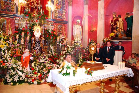 BESAMANO A LA STMA. VIRGEN DEL PRIMER DOLOR. 2008