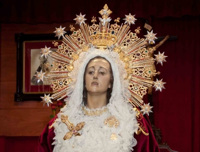 Vestida y Traslado al Altar Mayor de la Santísima Virgen del Primer Dolor Vestida y Traslado al Altar Mayor de la Santísima Virgen del Primer Dolor