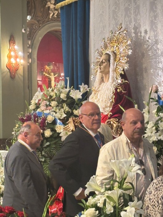 Acto de Besamano a la Stma. Virgen 