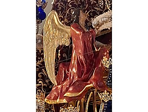 Restauración de los ángeles del trono del Miércoles Santo