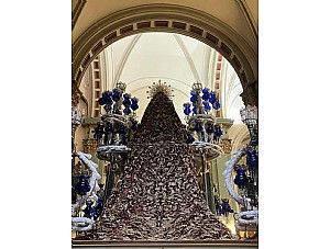 Subida del manto de la Stma. Virgen del Primer Dolor