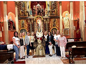 Preparativos para el Besamano de la Stma. Virgen del Primer Dolor