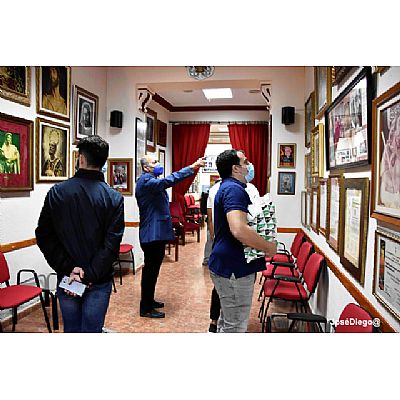 Visita de los Hermanos de la Cofradía de la Stma. Virgen de los Dolores. Crevillente. - Foto 5