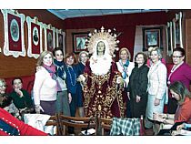 Vestida y Traslado al Altar Mayor de la Santísima Virgen del Primer Dolor - Foto 1