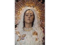 Vestida y Traslado al Altar Mayor de la Santísima Virgen del Primer Dolor - Foto 12