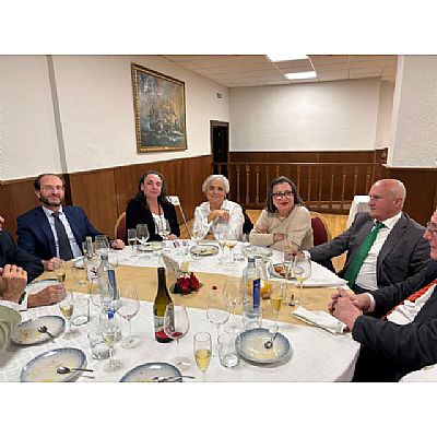 Cena en honor a Ntra. Sra. de la Esperanza - Foto 1