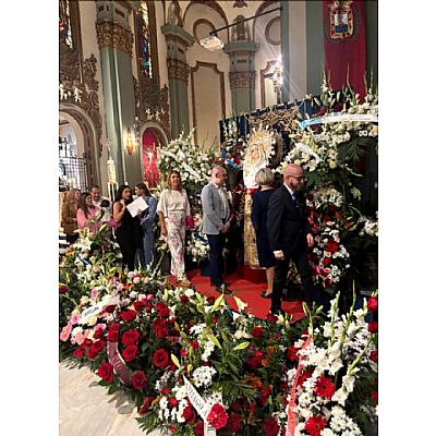 Acto de Besamano a la Stma. Virgen  - Foto 2
